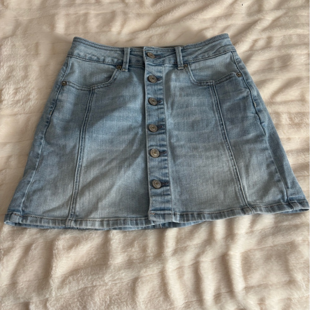 American Eagle Light Blue Denim Button-Up skirt
